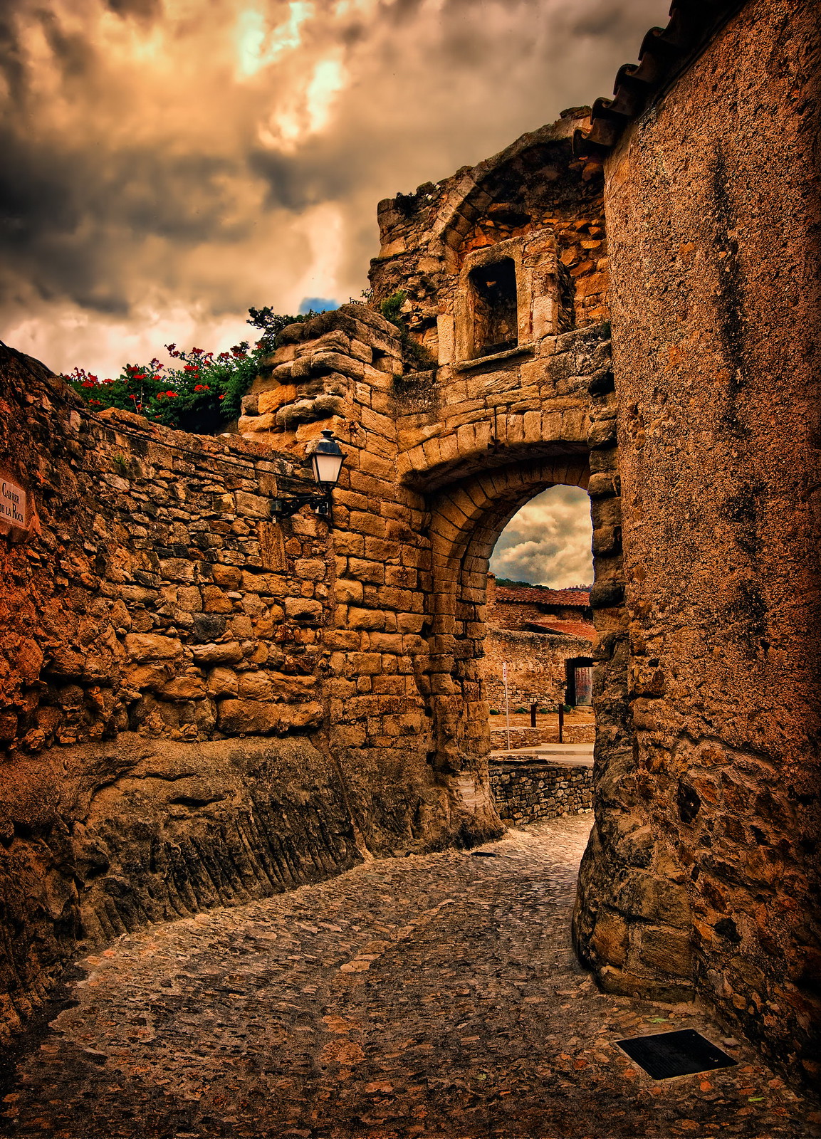 Pueblos medievales en Catalunya BADABÚS