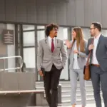 transporte de empresa en barcelona: por qué elegir minibuses y autocares